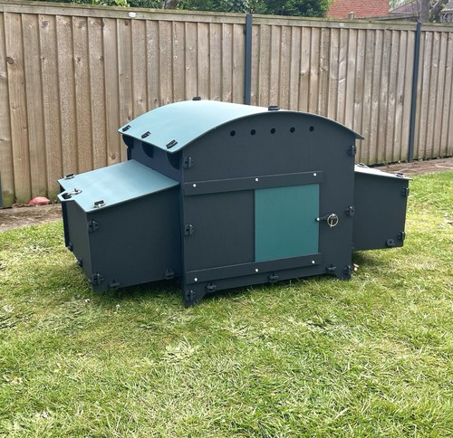 Large plastic chicken - plastic, coop